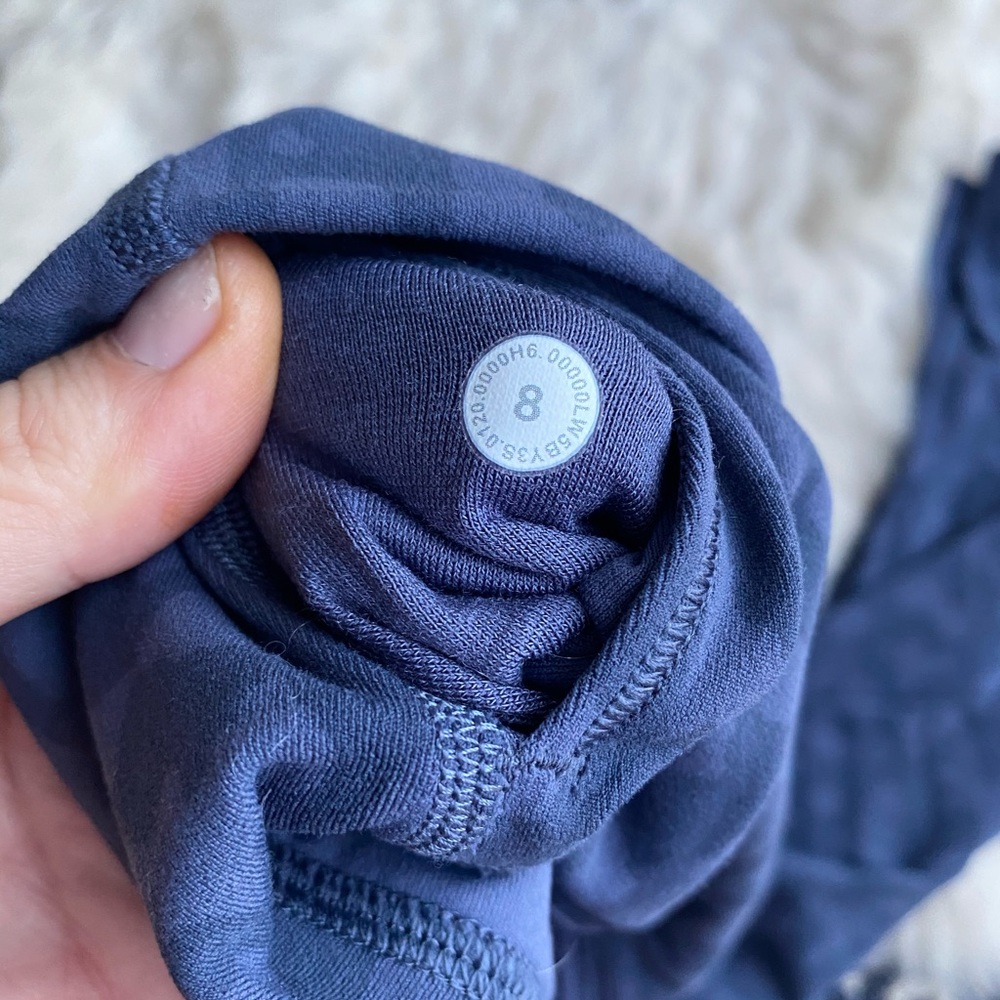 SOLD ON DIFF PLATFORM Lululemon Align Blue Camo Reformation 25” Leggings - Picture 5 of 6